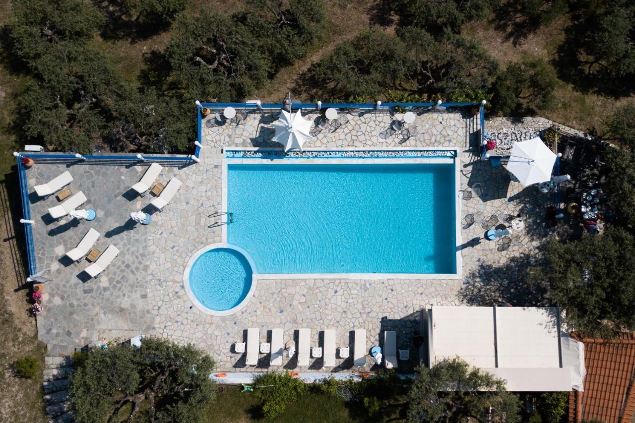 Assa Inn Pyrgadikia Exterior photo