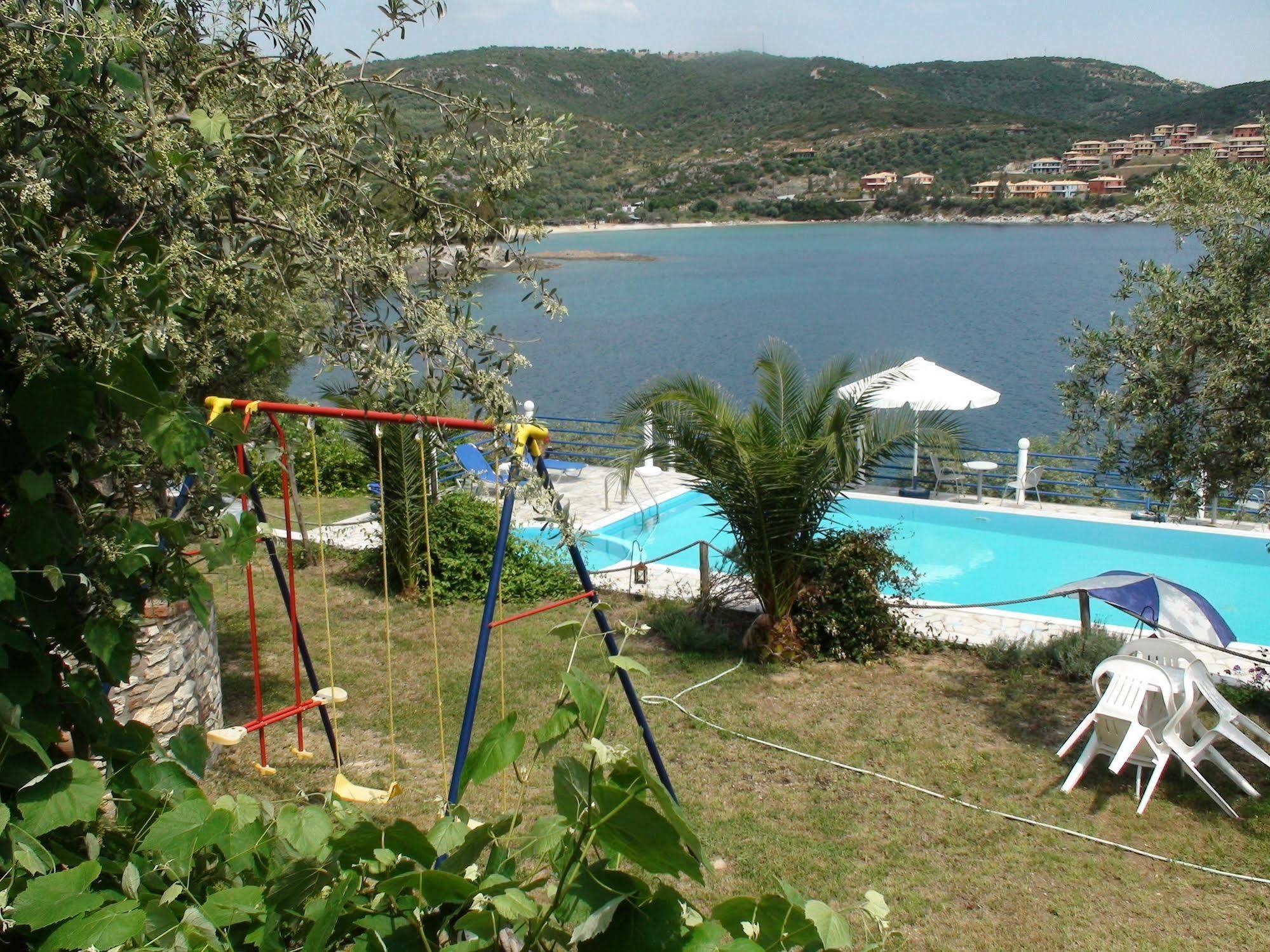 Assa Inn Pyrgadikia Exterior photo