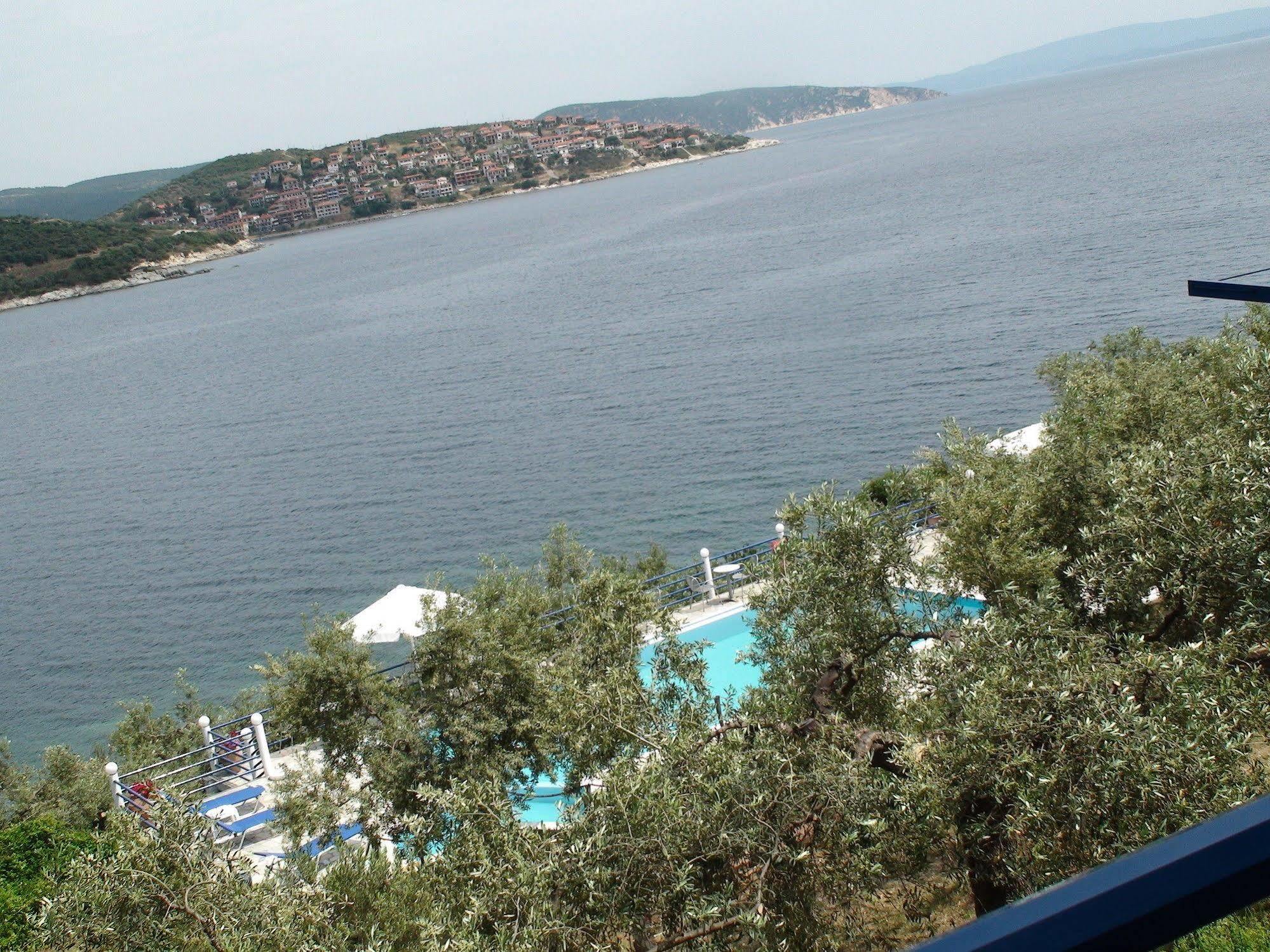 Assa Inn Pyrgadikia Exterior photo